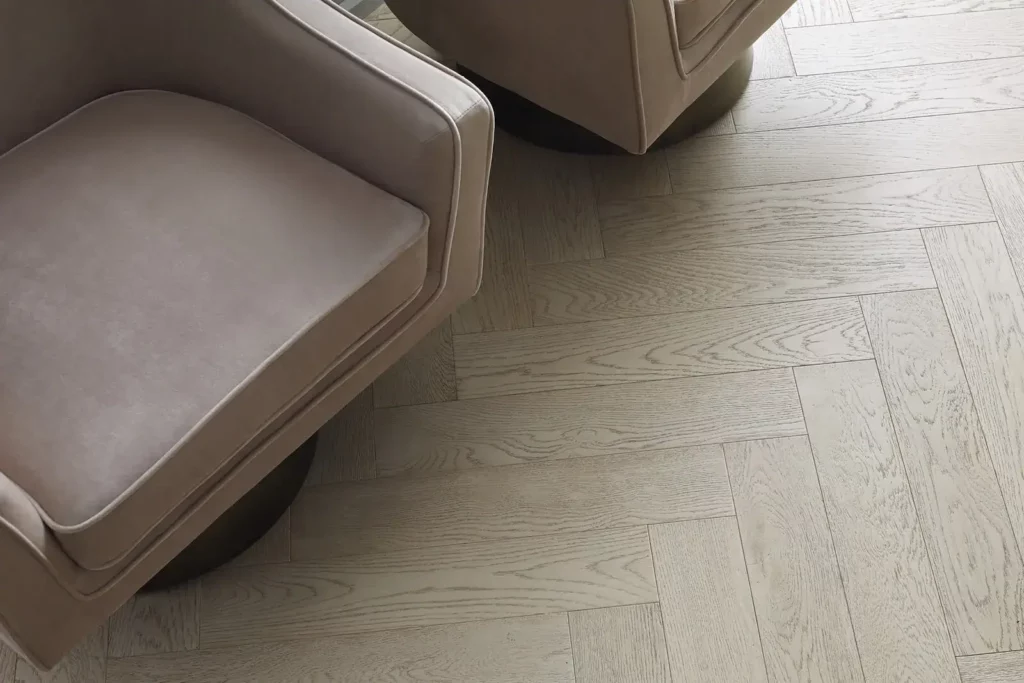 Hardwood flooring | CR Carpet