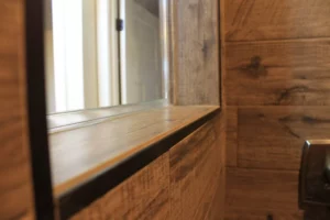 shower16 Window | CR Carpet